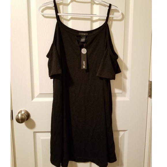 Apt. 9 Other - Apt.9 swimsuit cover-up
